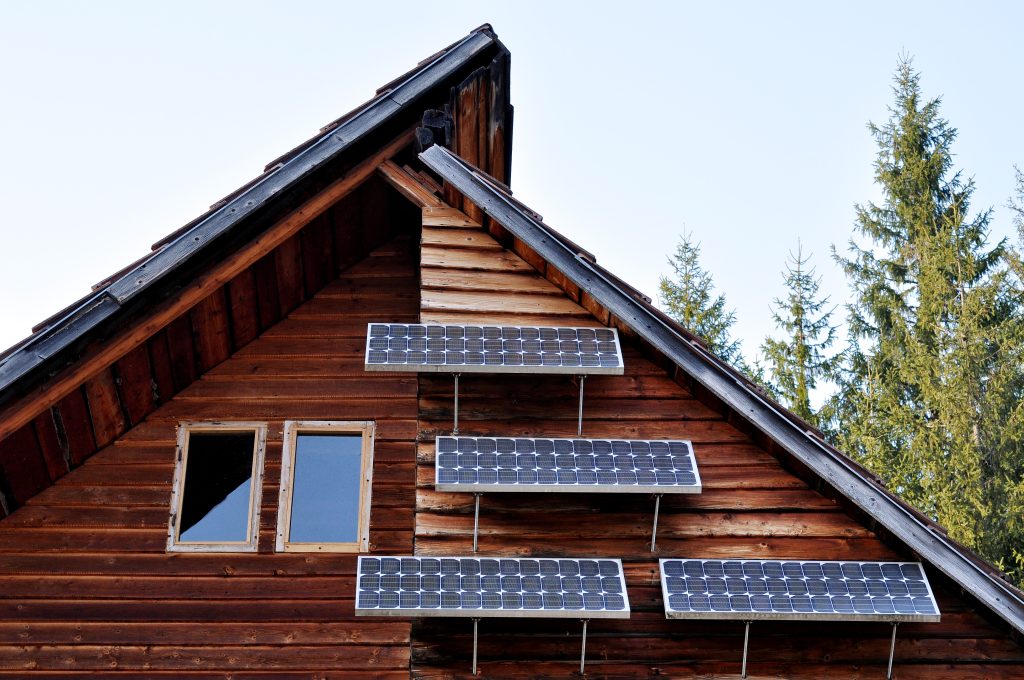 solar panels help sell a house